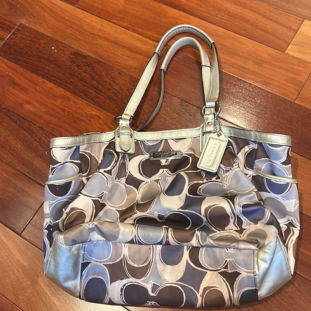 Bundled bag set! Both authentic vintage Coach.